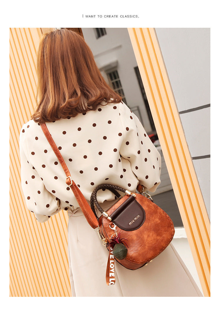 Genuine Leather Vintage Woven Handbag Women's 2025 New Casual All-match Crossbody Bag Fashion Texted Shoulder Bag