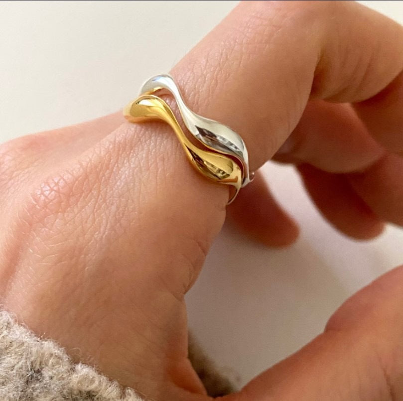 S925 Sterling Silver Wave Ring Women's ins Cold Style Stacked Open Ring Simple High-grade Index Finger Ring TWINKLE QUEEN