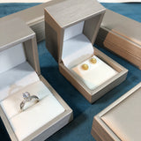 Golden PU textured leather jewelry box, fashionable accessory packaging box, ring box, pearl stud earrings box.