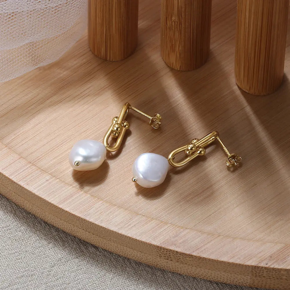 Cultured Freashwater Pear 14K Gold Plated 925 Sterling Silver Horseshoe Chain Baroque Earrings