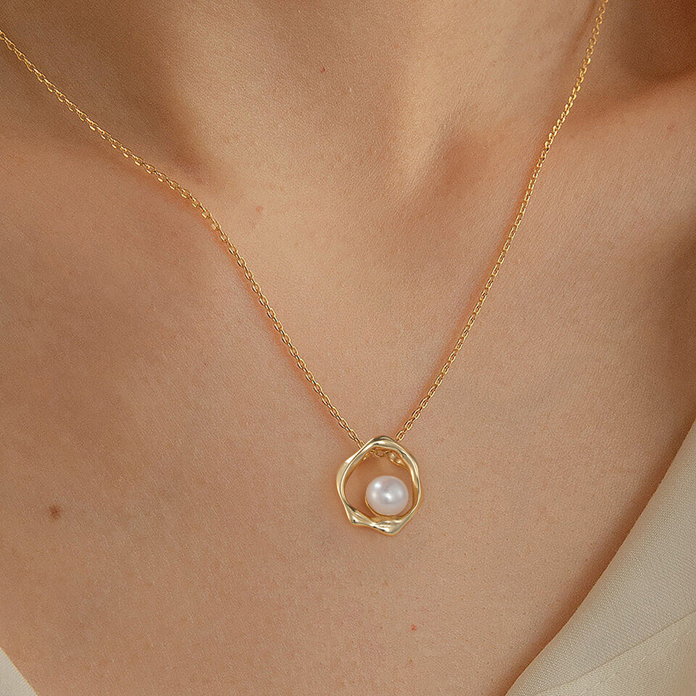 Cultured Freashwater Pear 14K Gold Plated 925 Sterling Silver Flower Shaped Necklace