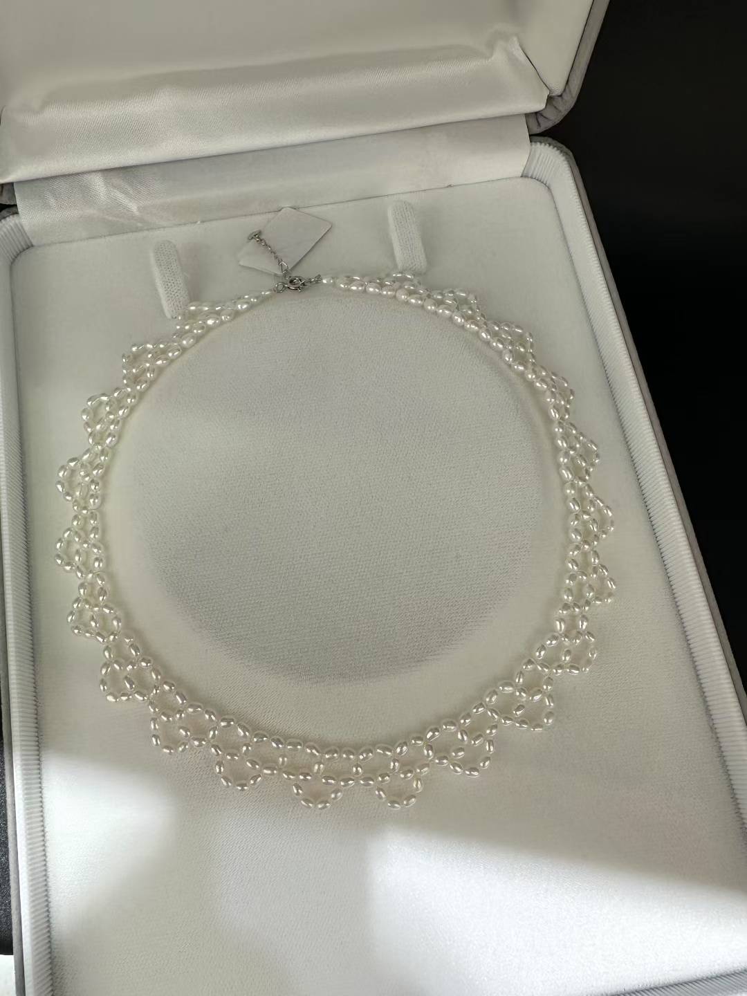 Natural Freshwater Pearl Necklass