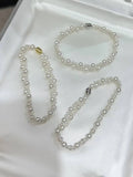 Natural Frashwater Pearl Beacelet